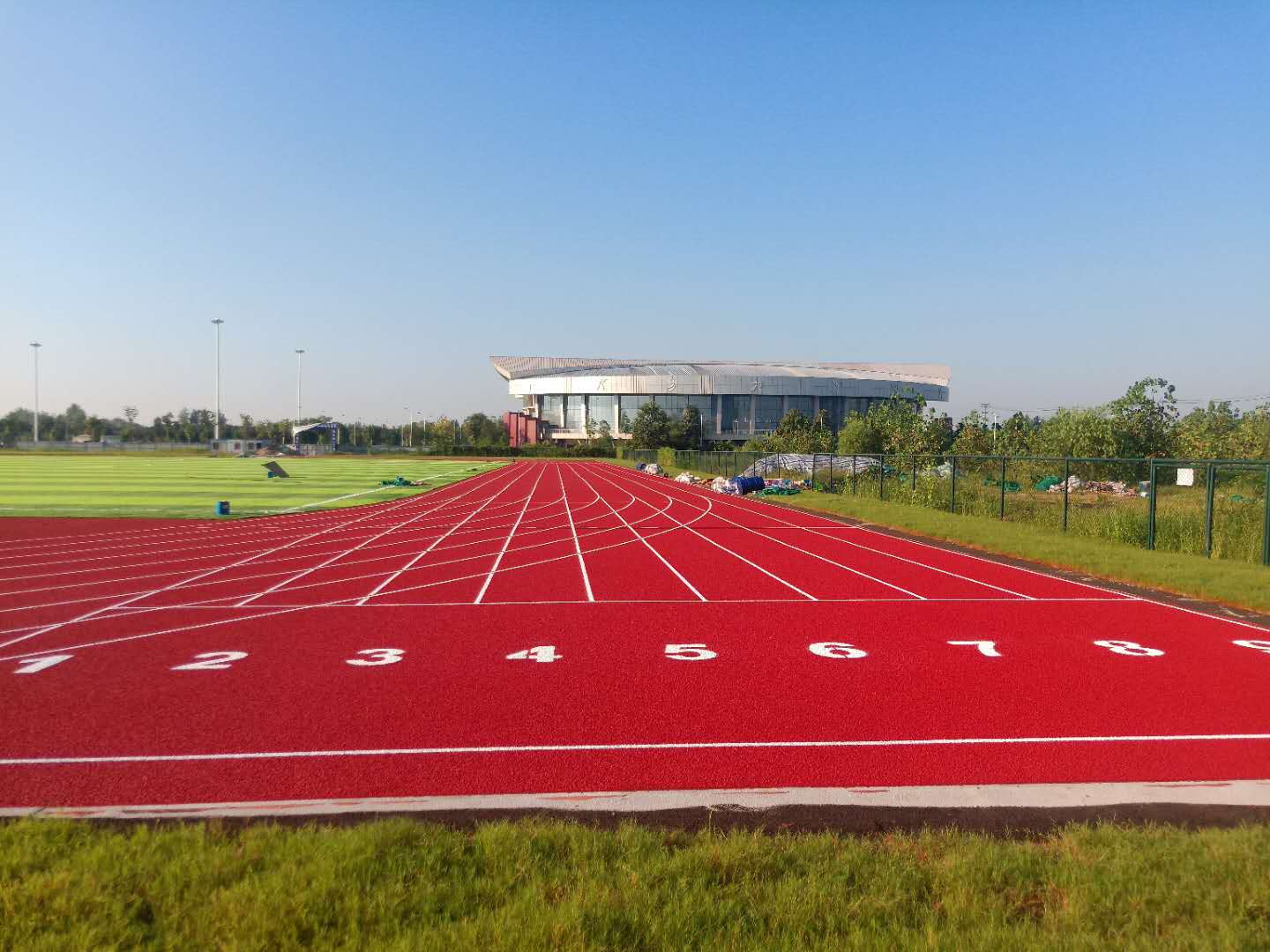 枞阳县公共体育场标准田径跑道和足球场工程（市政）