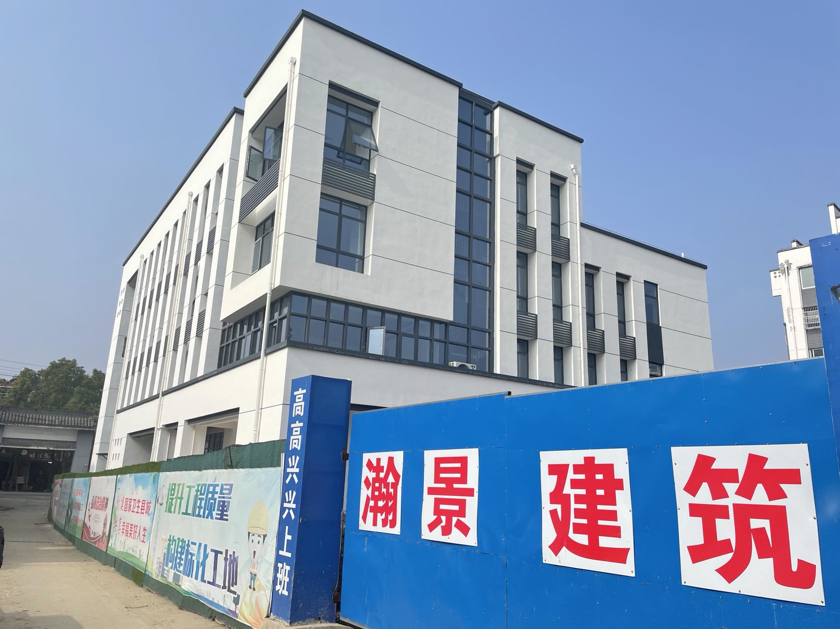 旌德县人民医院后备医院及发热门诊工程建设}